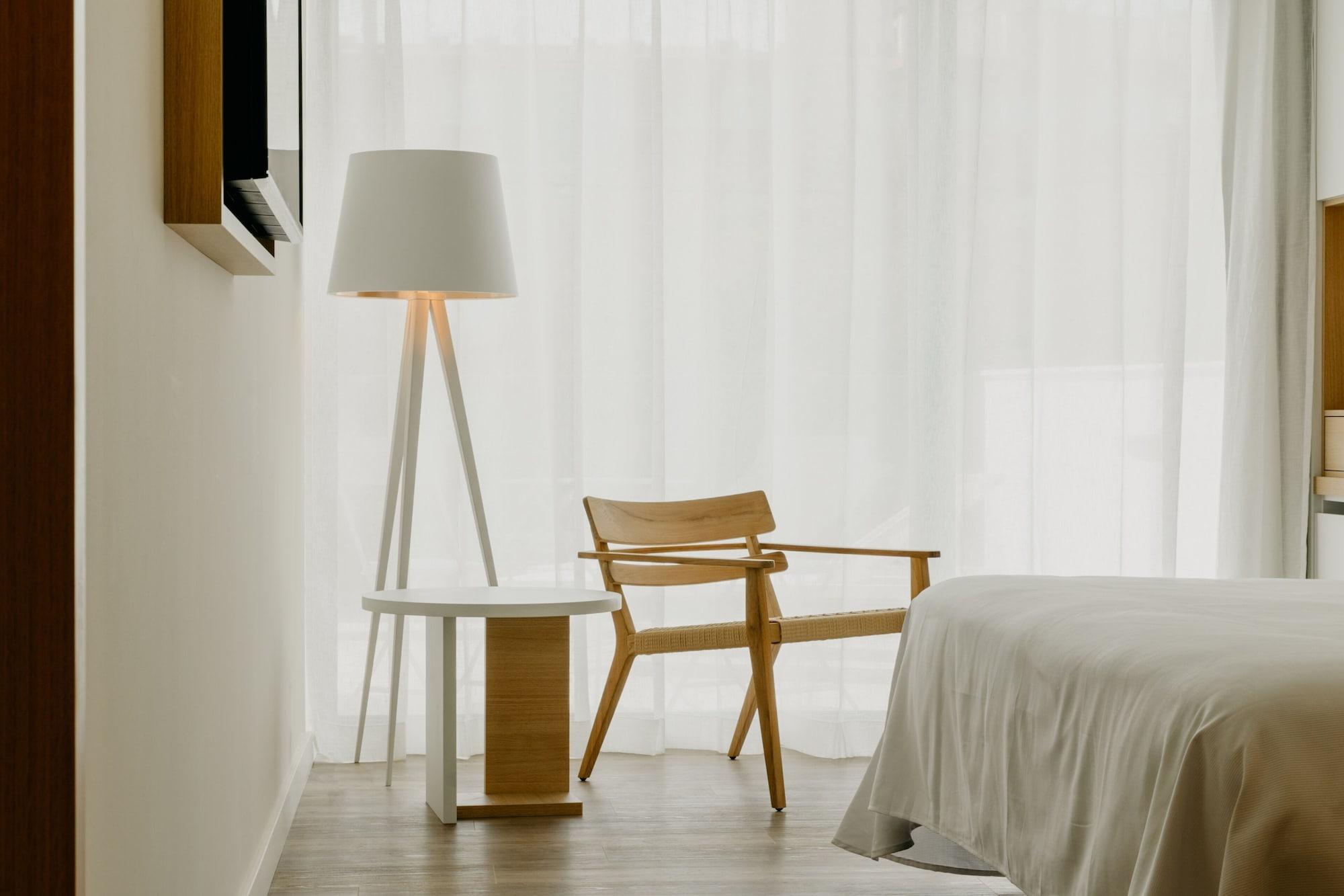 Monica Hotel กัมบริลส์ ภายนอก รูปภาพ